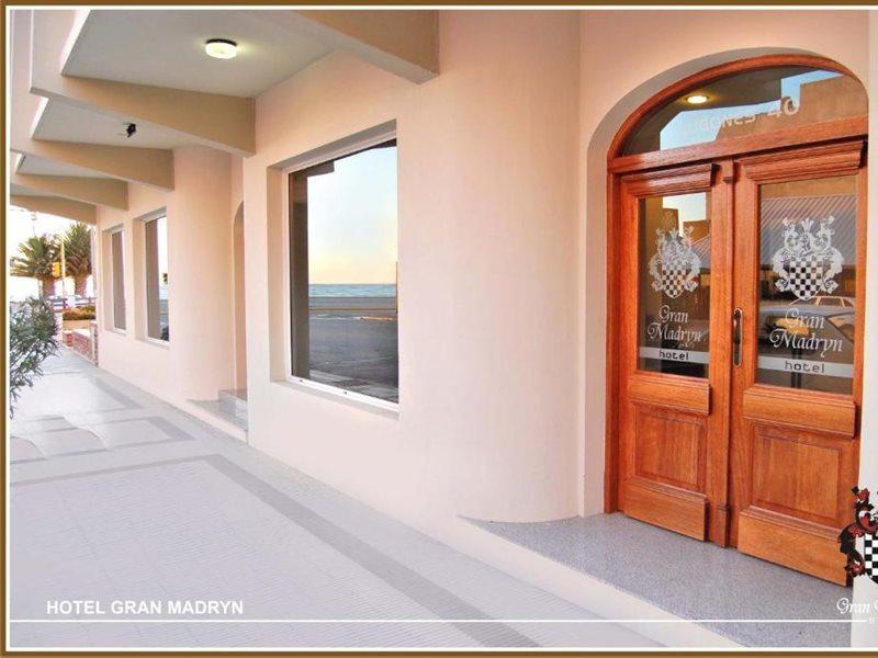 Hotel Gran Madryn プエルト・マドリン エクステリア 写真