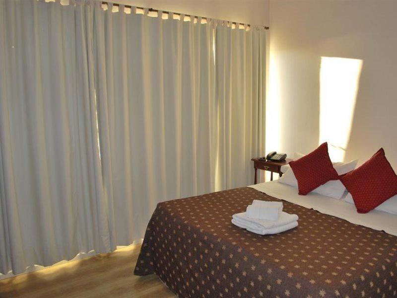Hotel Gran Madryn プエルト・マドリン エクステリア 写真