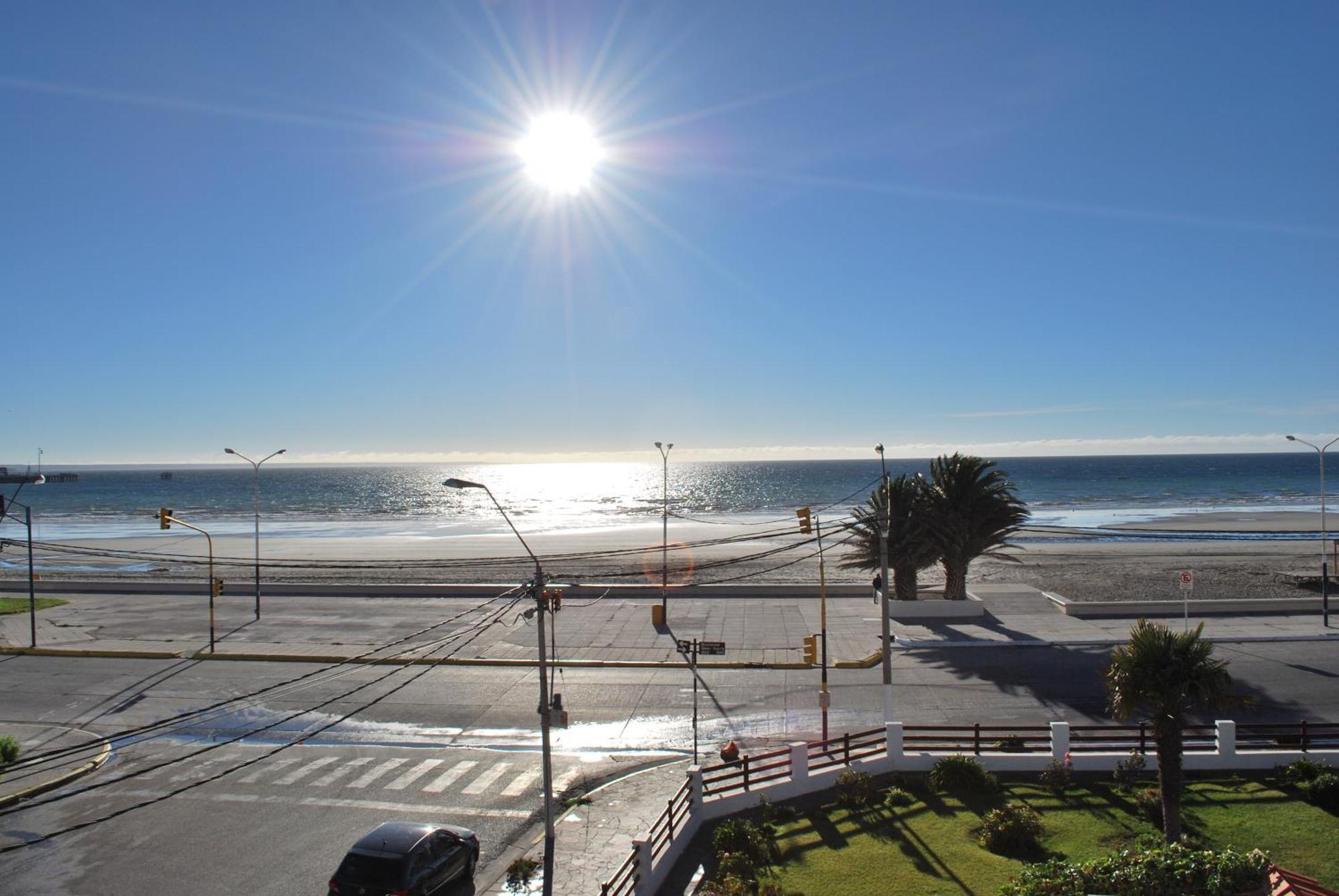 Hotel Gran Madryn プエルト・マドリン エクステリア 写真